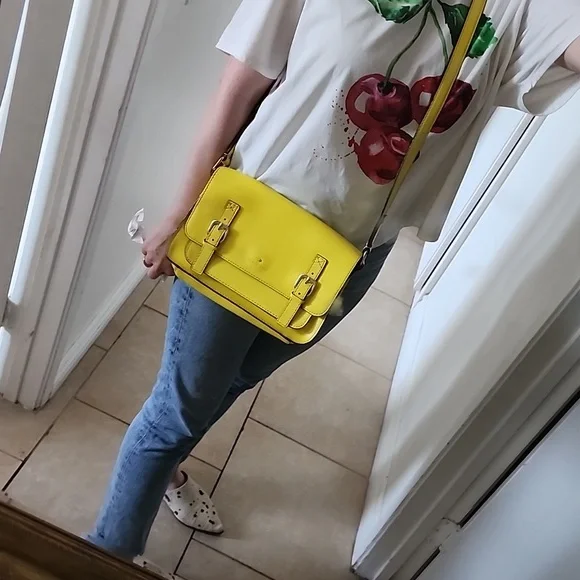 Kate Spade Essex Bagin Yellow - Picture 8 of 12